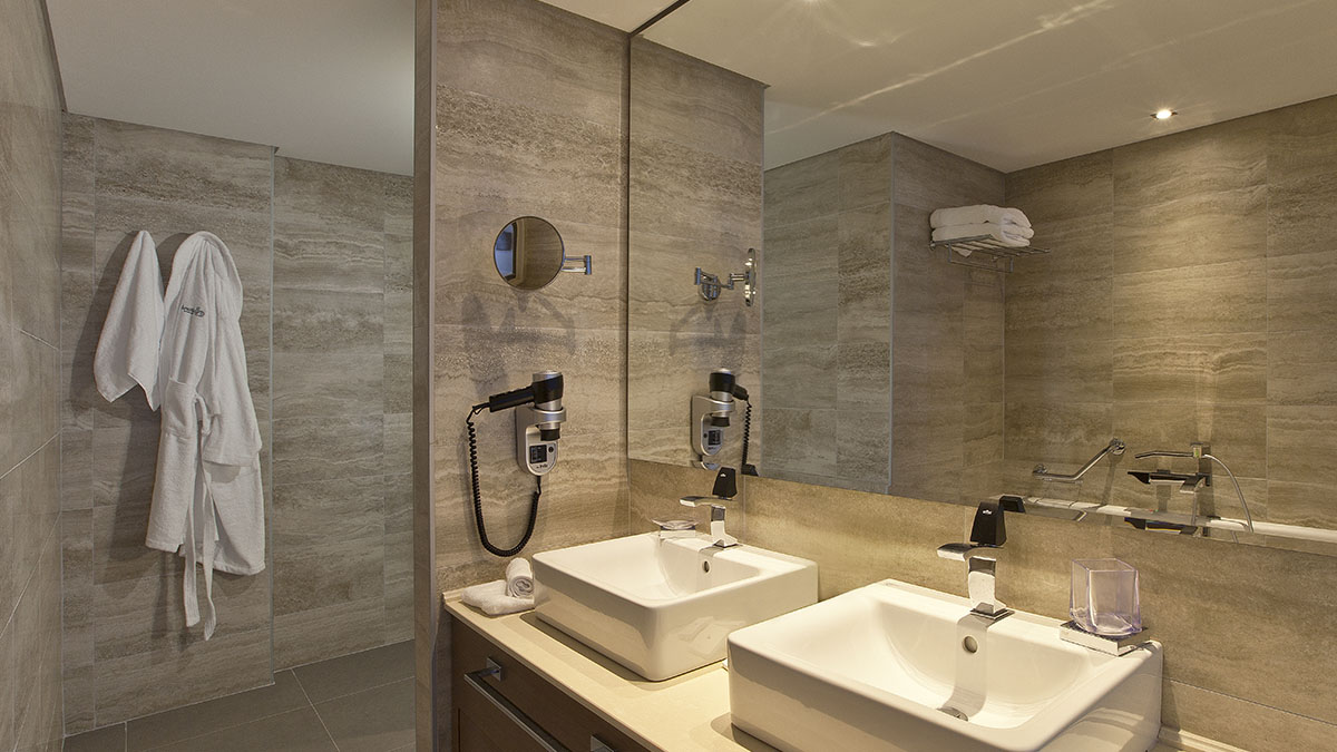 Mediterranean Suite Sea View Private Pool